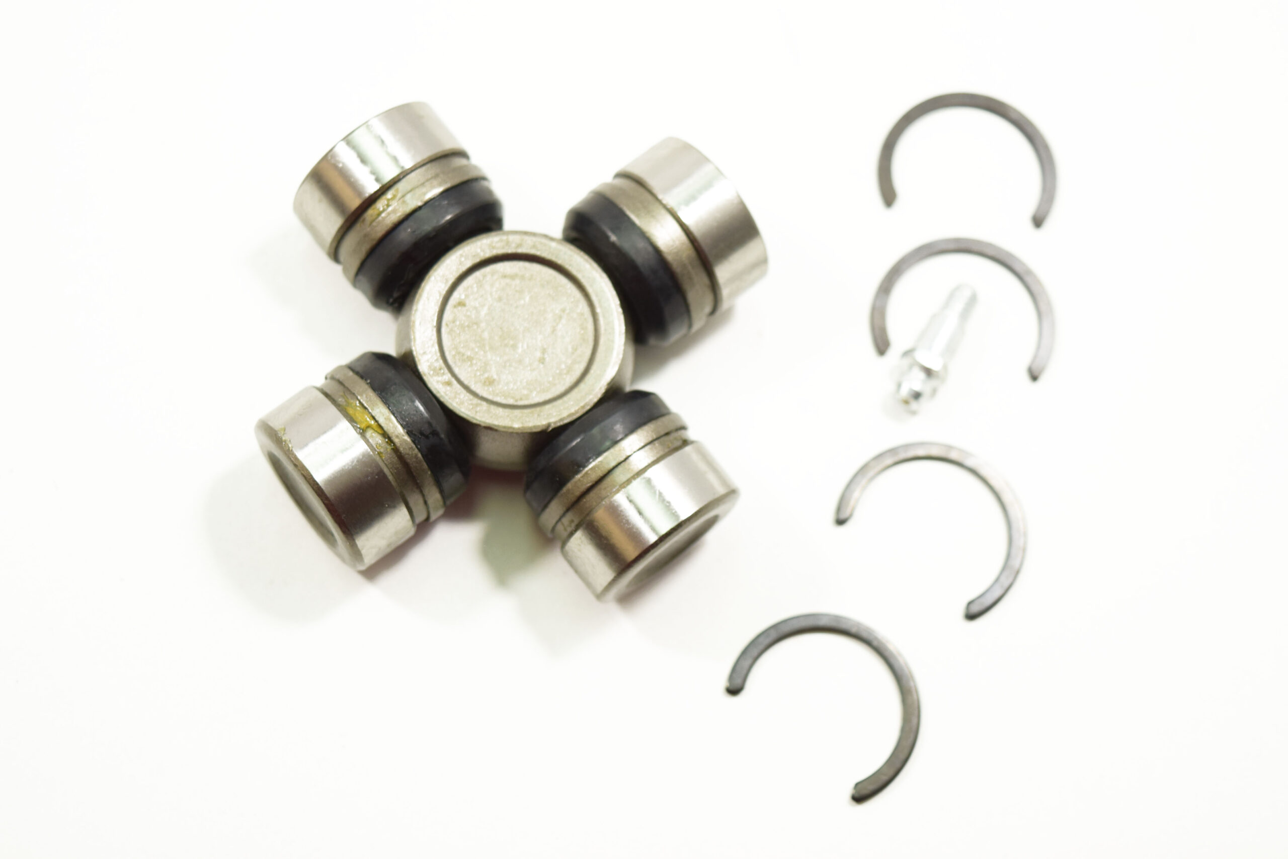 Imagen de TRU-GUT24 CRUCETA TOYOTA PICK UP, ISUZU 82- (CANDADO POR DENTRO)