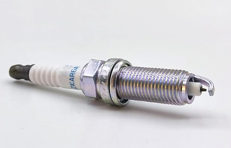 Imagen de 22401-CK81B BUJIA ENCENDIDO IRIDIUM ORIGINAL NISSAN ALTIMA L4 2.5 (07-11) - CUBE L4 1.8 (09-14) - MARCH L4 1.6 (11-12) - ROUGE V6 2.5 (08-11) - SENTRA L4 2.0 (07-13) - TIIDA L4 1.8 (07-11)