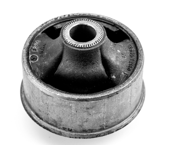 Imagen de 1425008-SYD BUJE INFERIOR FLOTANTE PONTIAC VIBE 03-10 TOYOTA COROLLA 03-19 MATRIX 03-13 PRIUS 04-09